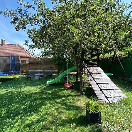 Hajduhegy Vendeghaz Apartment Eger Luaran gambar