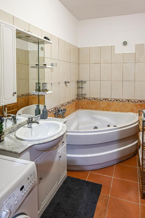 Hajduhegy Vendeghaz Apartment Eger Luaran gambar
